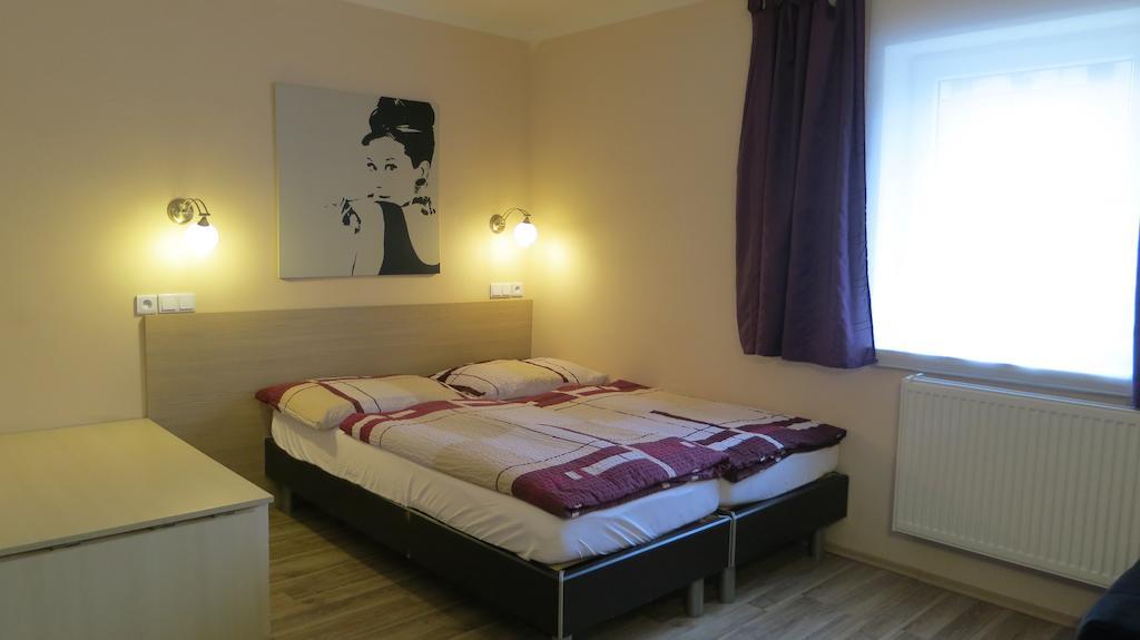 Penzion Coupe Pribram Bagian luar foto